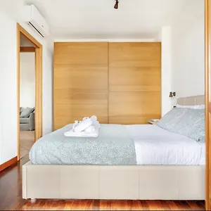 https://lussuoso-appartamento-con-garage-gratis-vicino-al-duomo.italymilanhotels.net